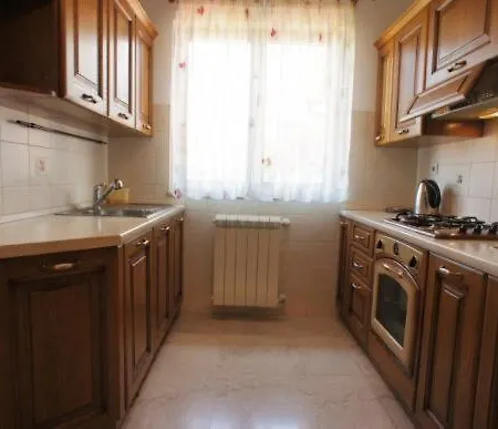 Apartament Prostrani 3 Spavace Sobe Blizu Mora I Plaza